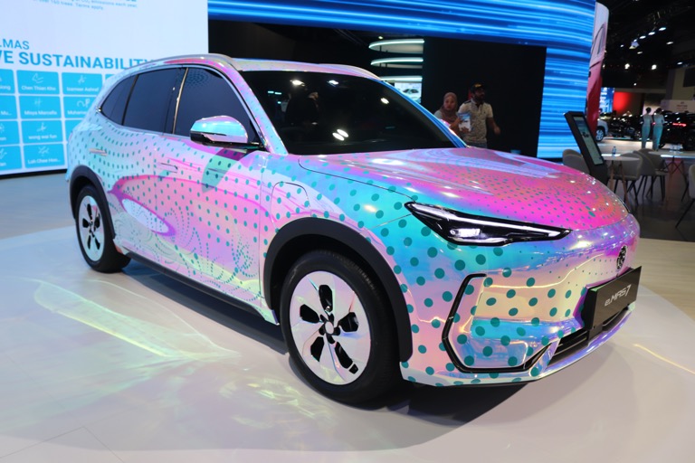 Proton e.MAS 7 front three-quarter view at KLIMS 2024 Malaysia