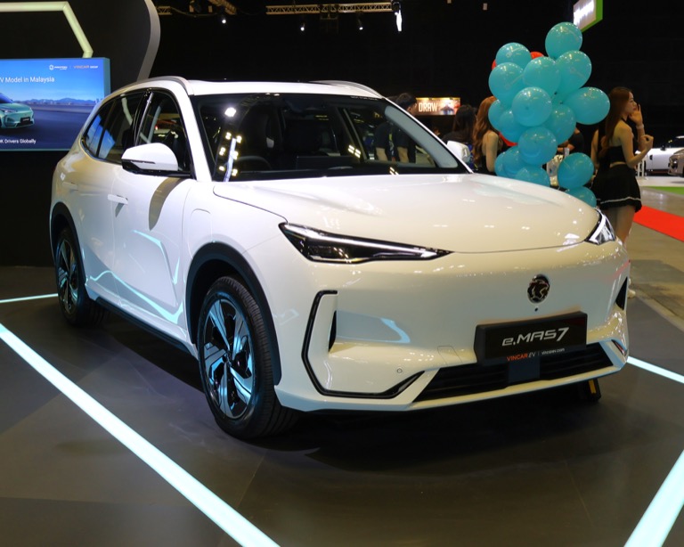 Proton eMAS 7 front three-quarter view at Singapore Motorshow 2026