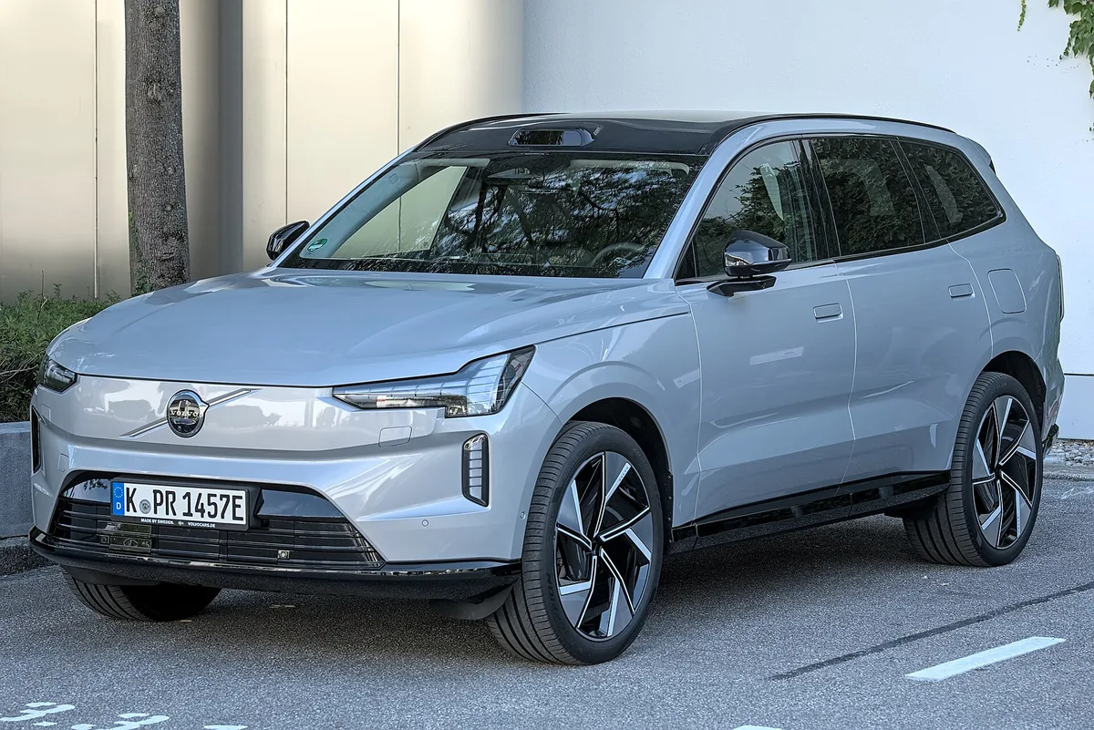 Volvo EX90 electric SUV 7-seater Malaysia