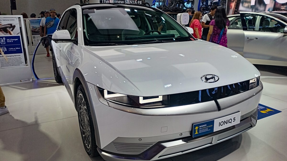 Hyundai Ioniq 5 front exterior view Malaysia 2026 V2L electric car
